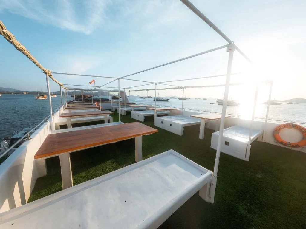 Komodo Luxury Cruise: Bespoke Family and Group Expeditions 2027