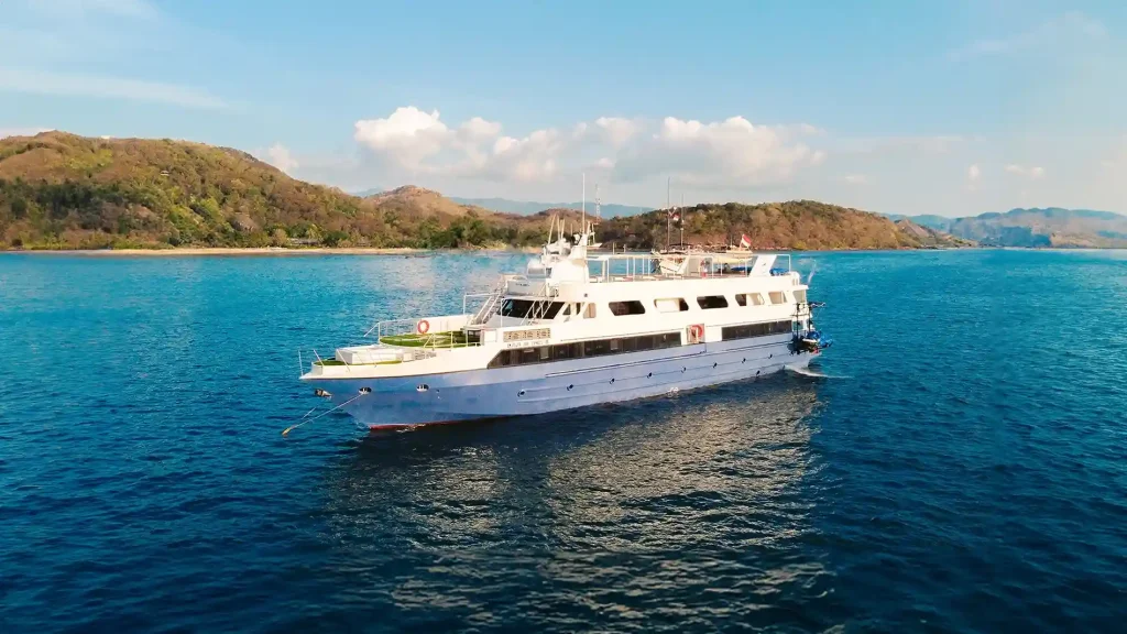 Komodo Yacht Charter vs Shared Cruise: 2026 Verdict (Part 12)